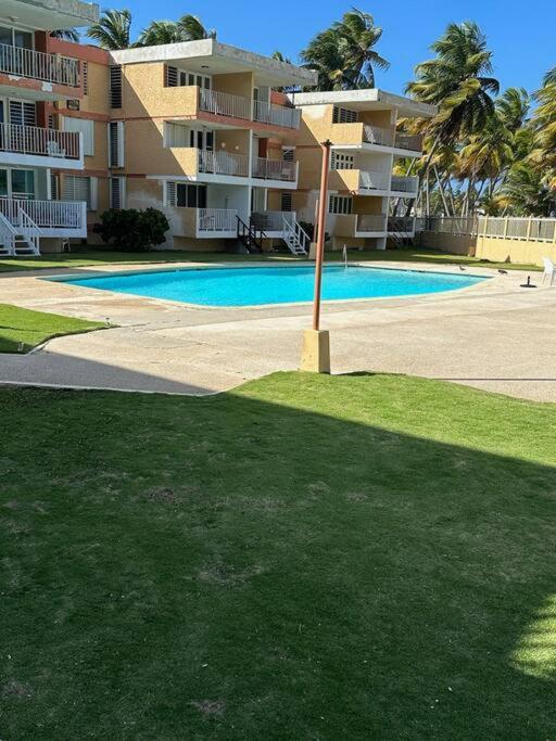 Ocean Blue Beach Apt Luquillo Exterior foto