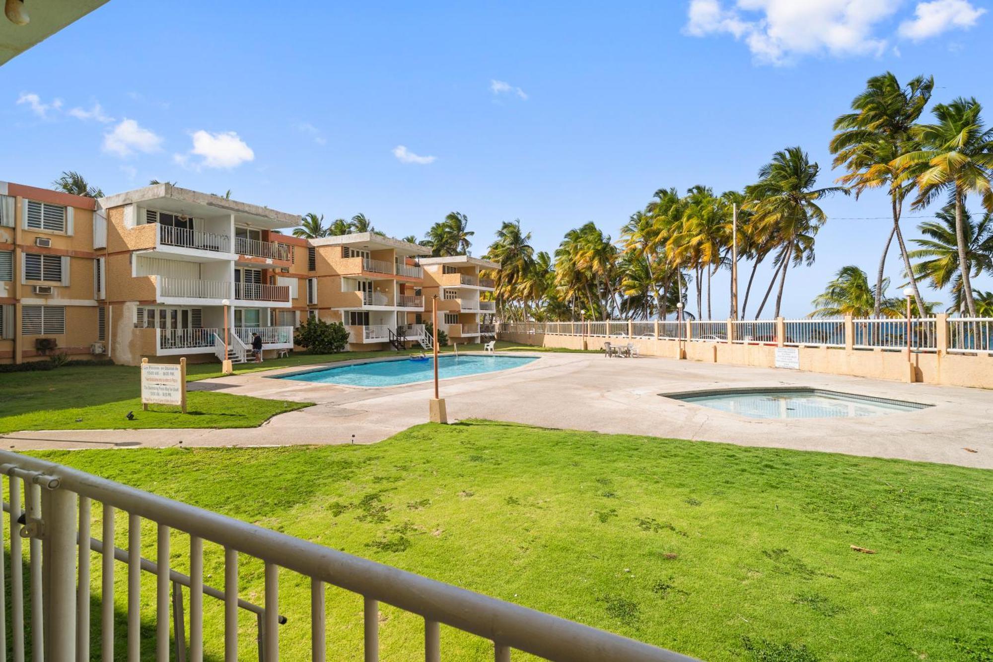 Ocean Blue Beach Apt Luquillo Exterior foto