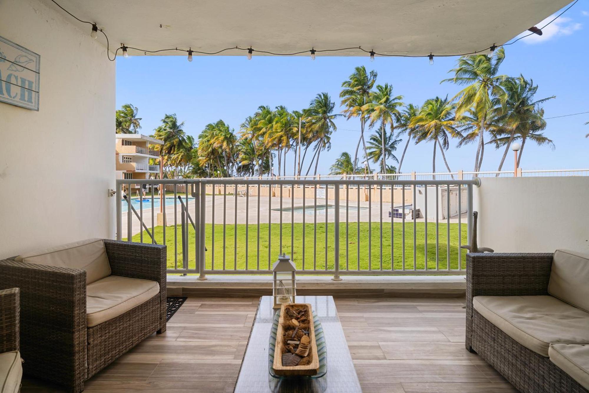 Ocean Blue Beach Apt Luquillo Exterior foto